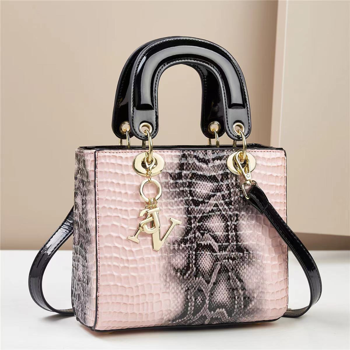 Women’s PU Leather Shoulder Bag – Stylish Messenger Handbag