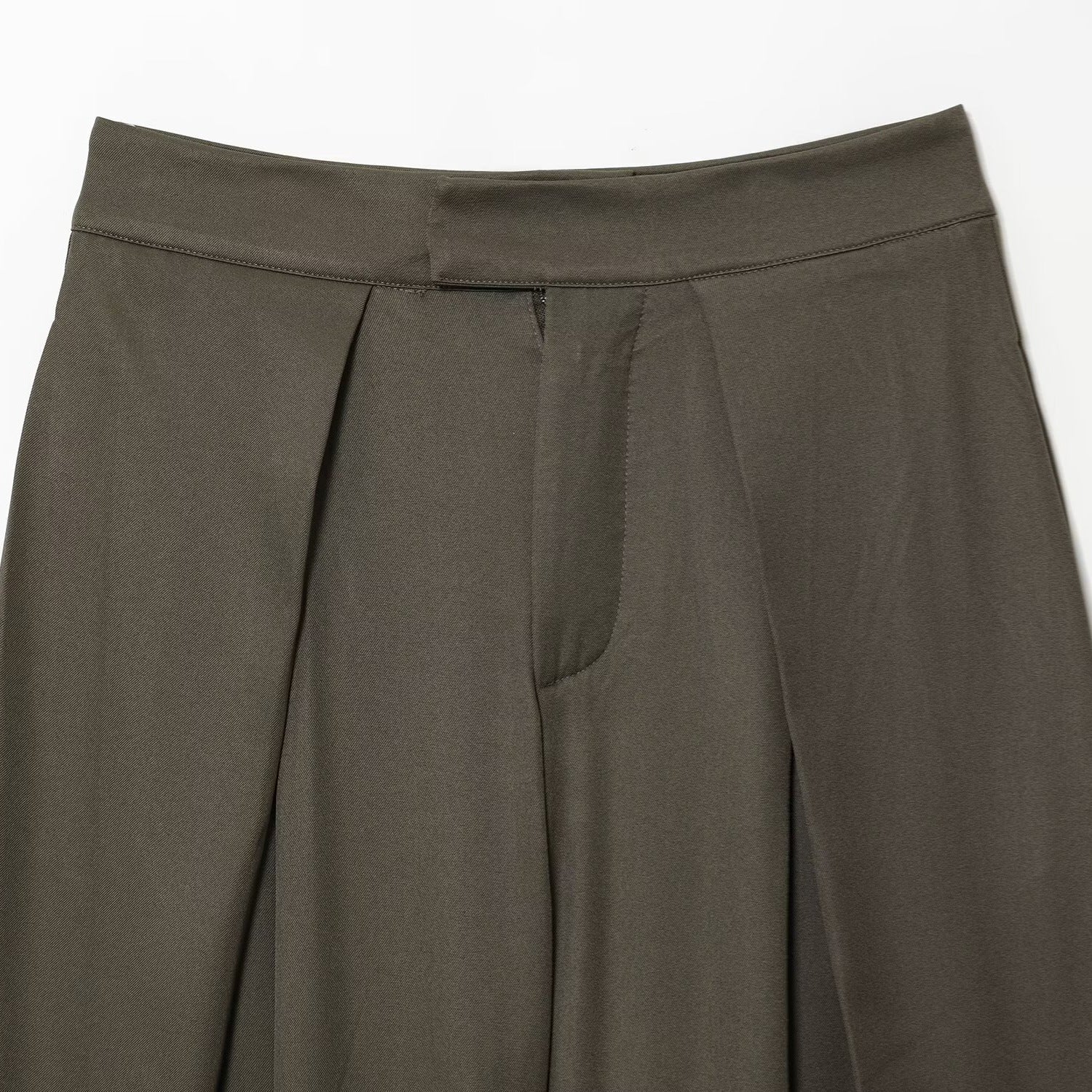 Women’s Loose Fit Pleated Trousers – Casual Street Style