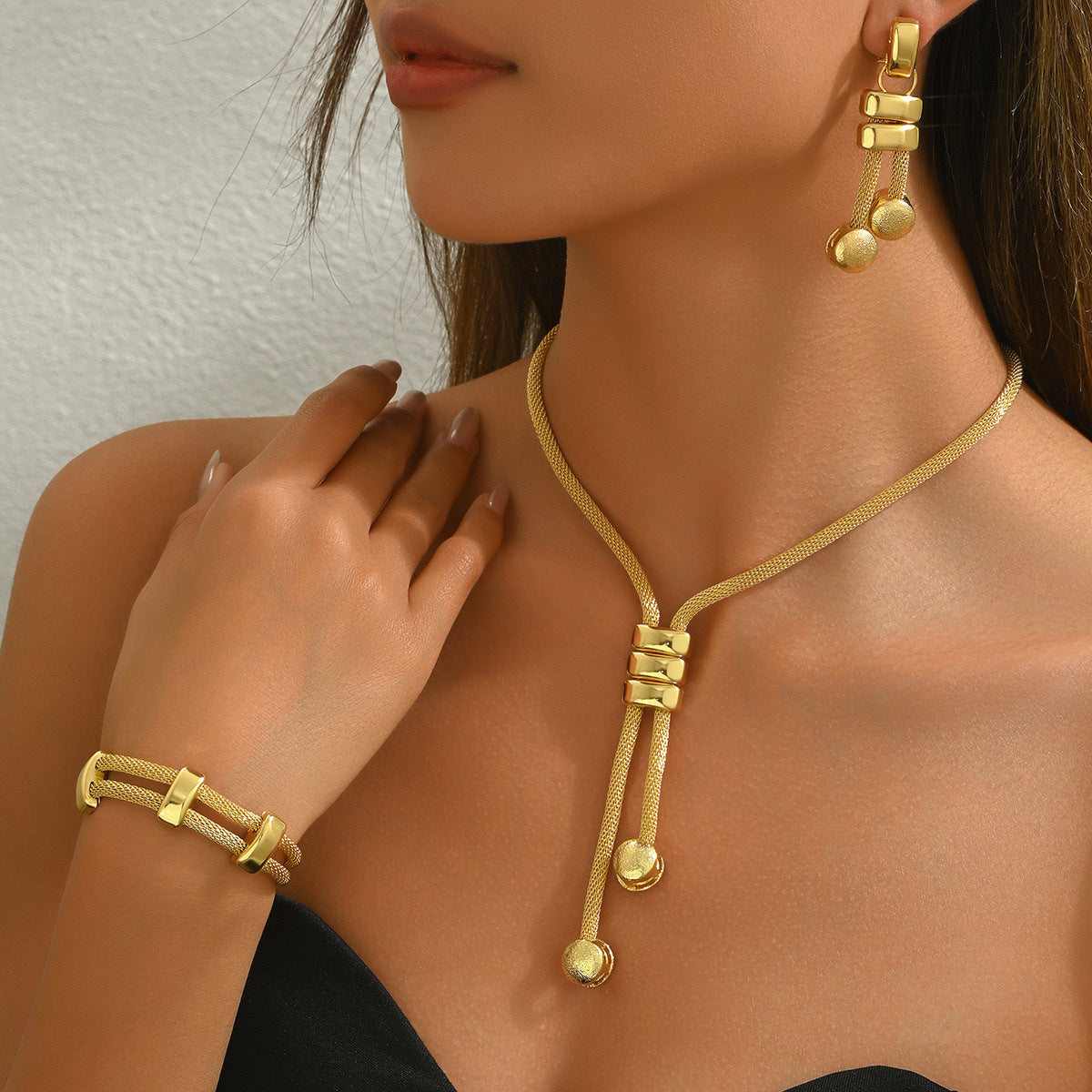 18K Gold Plated Jewelry Set for Women – Geometric Necklace Bracelet Earrings Set