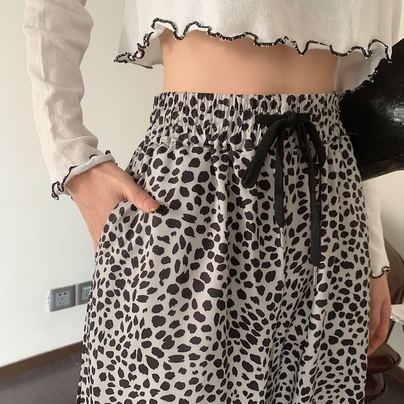 Women’s Straight Leg Cropped Pants – Korean Style Casual Slim Fit Trousers