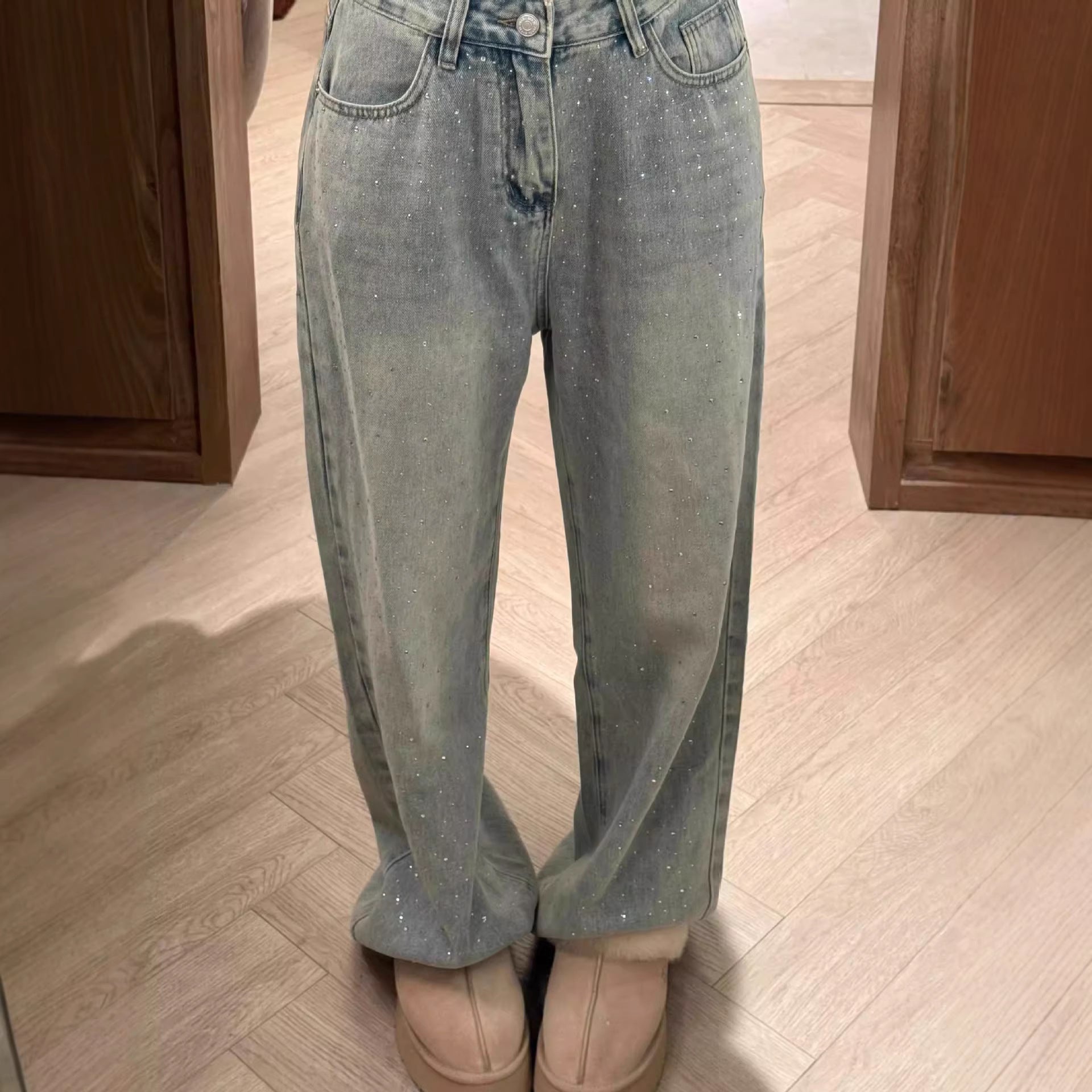 Women’s High-Waist Straight-Leg Jeans – Classic Design