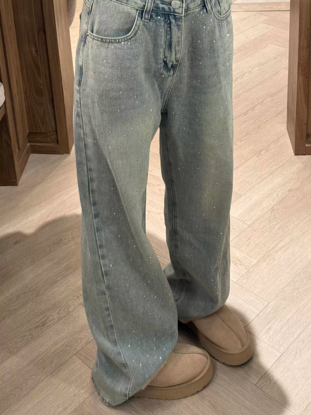 Women’s High-Waist Straight-Leg Jeans – Classic Design