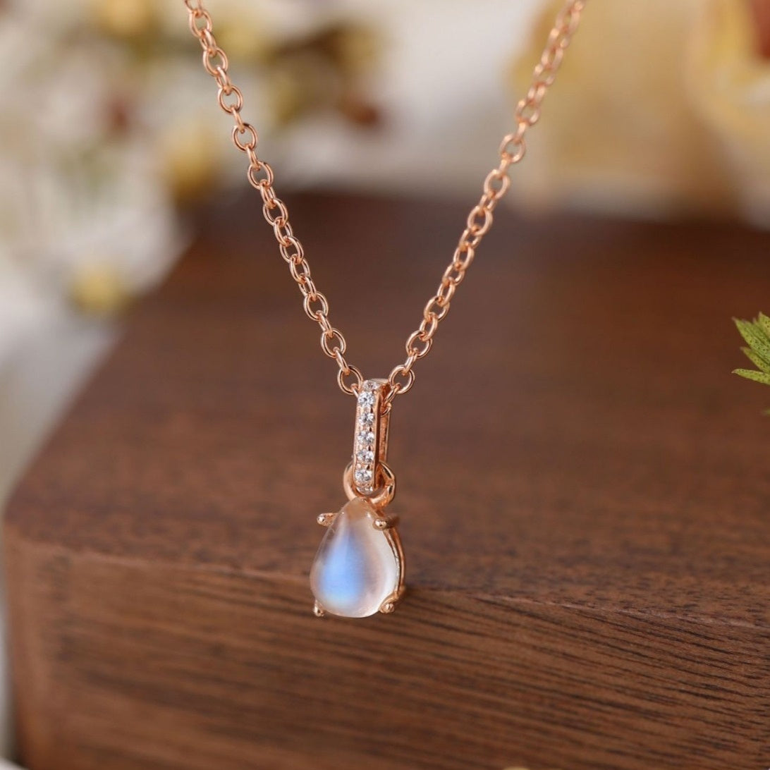 925 Silver Moonstone Drop Necklace for Women – Elegant Water Drop Pendant