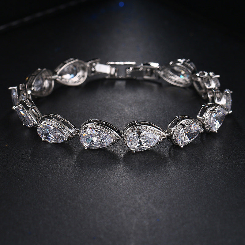 Women’s Teardrop Zircon Bracelet – Elegant Geometric Jewelry